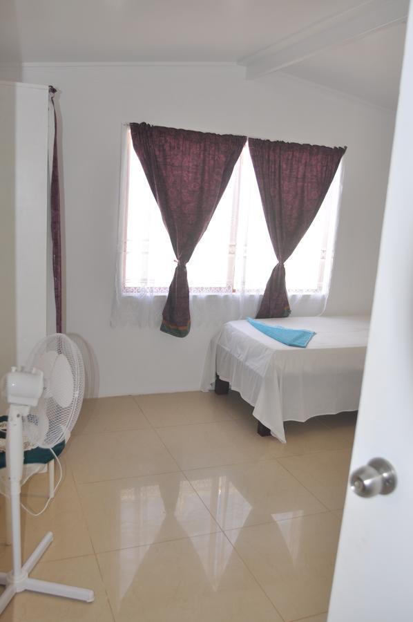 Bed and Breakfast Flying Annie Moa Neiafu Exterior foto