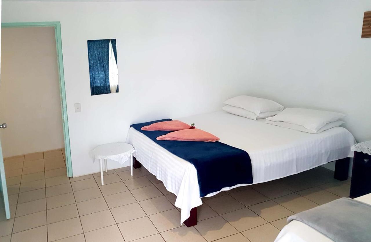 Bed and Breakfast Flying Annie Moa Neiafu Exterior foto